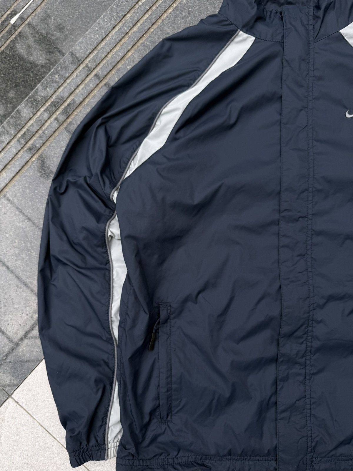 Nike 90’s NIKE RARE SWOOSH Y2K RETROLOGO VINTAGE NYLON ZIP JACKET Size US M / EU 48-50 / 2 - 4 Thumbnail