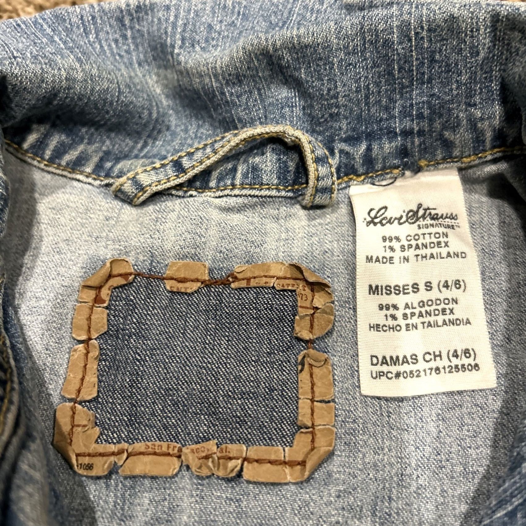 Vintage Levi Strauss Signature Denim Jacket Womens Trucker S Blue Short Long Sleeve Button Casual Classic P Size 28" / US 6 / IT 42 - 2 Thumbnail