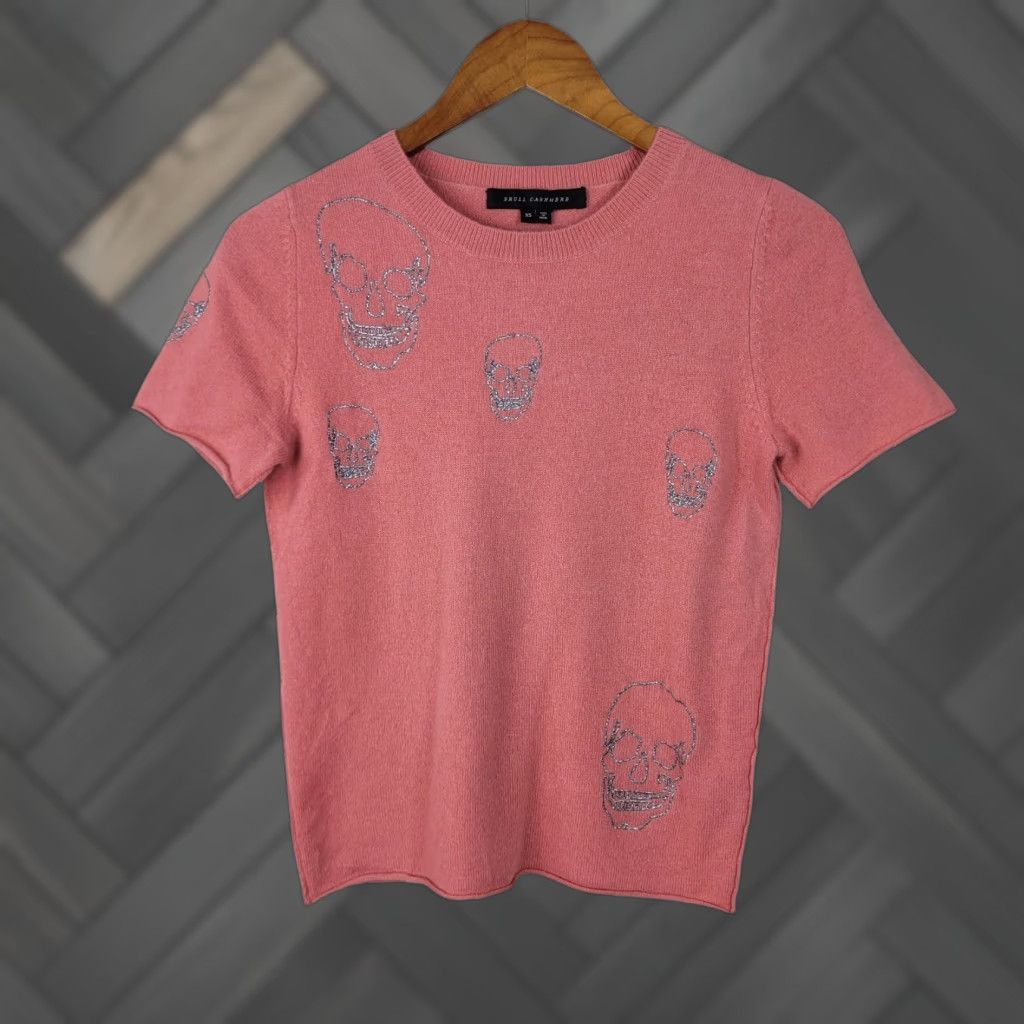 **XS Pink Silver Embroidered Skulls Cashmere Women's Sweater** User: XS Pink Silver Embroidered Skulls Cashmere Women's Sweater Short Sleeve