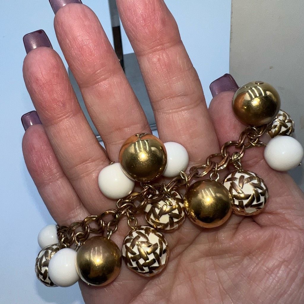 Kate Spade Kate Spade Vintage Bauble Charm Bracelet Bangle Keswick Can Size ONE SIZE - 7 Thumbnail