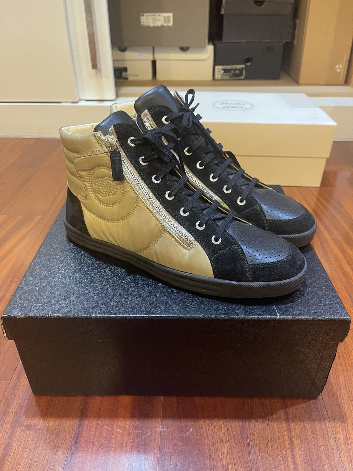 Chanel × Karl Lagerfeld Chanel Beige Black Sneakers Size US 9 / EU 42 - 1 Thumbnail