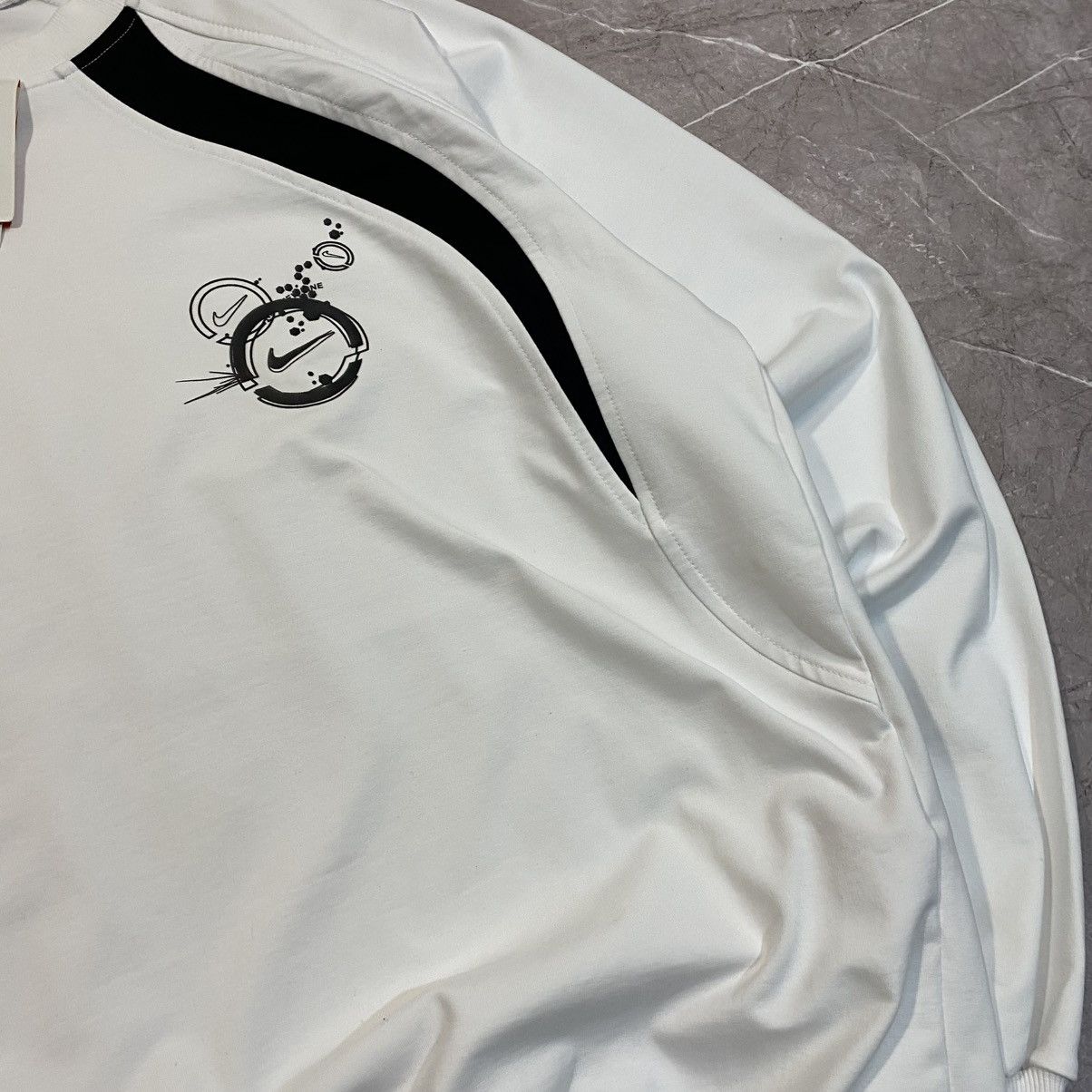 Nike NEW WITH TAG ! VINTAGE NIKE SWEATSHIRT WHITE 00S Size US XL / EU 56 / 4 - 6 Thumbnail
