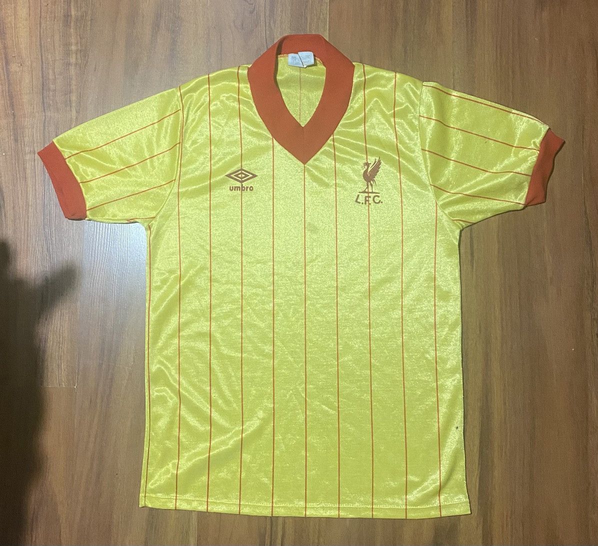 Umbro LIVERPOOL FC 1981/1984 THIRD AWAY FOOTBALL SHIRTSOCCERJERSEY Size US M / EU 48-50 / 2 - 2 Thumbnail