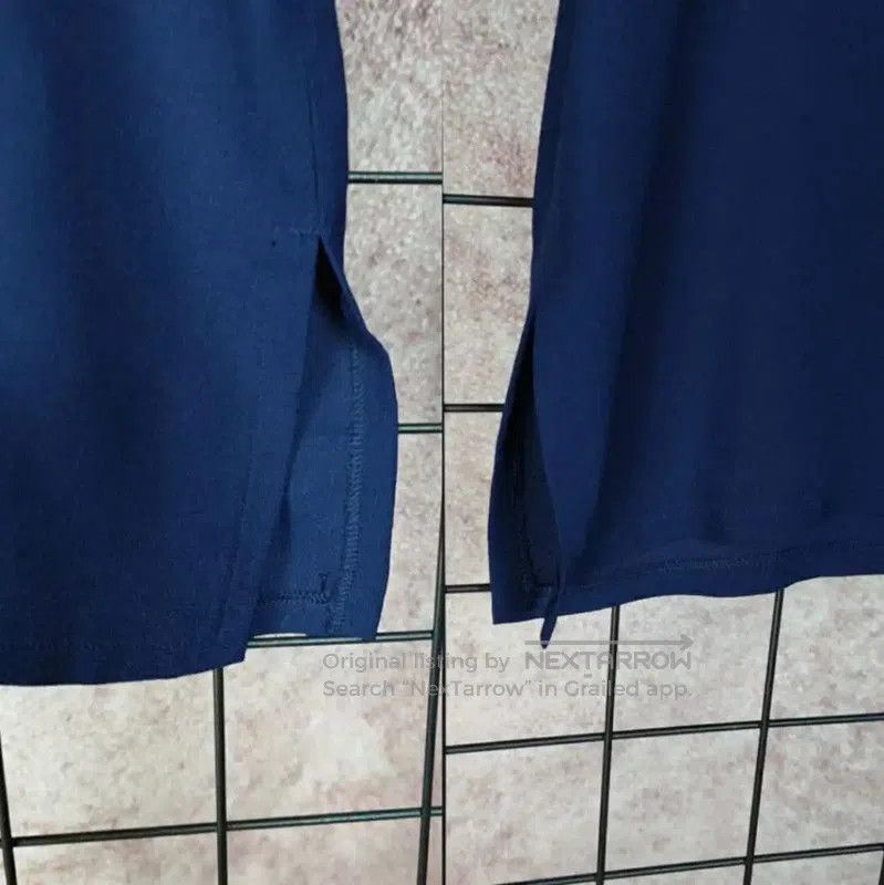 Givenchy Givenchy Summer Deep Blue Short Sleeve T-shirt . Size M / US 6-8 / IT 42-44 - 4 Thumbnail