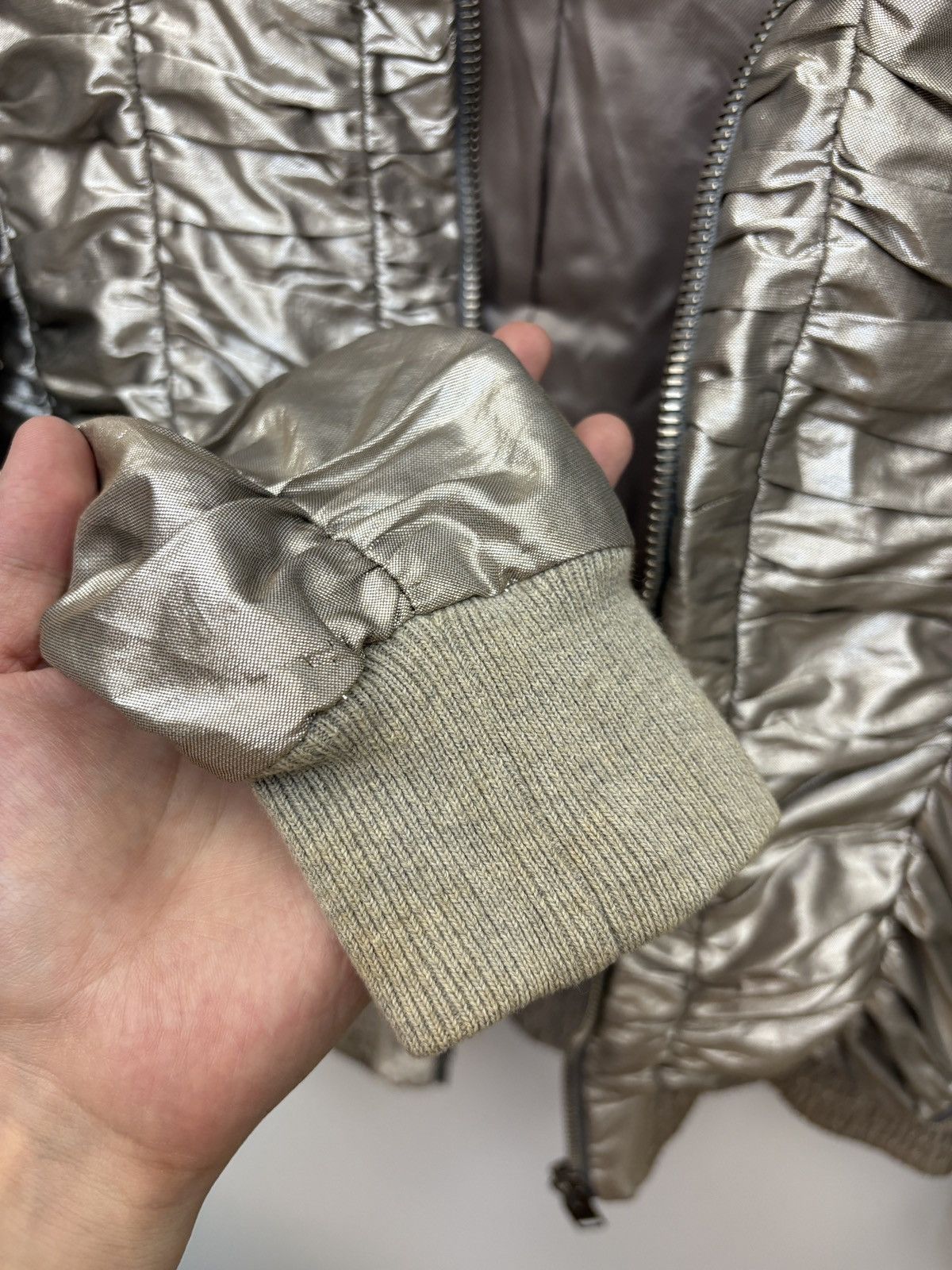 Dior Dior 07Ss Show Style Laser Silver Enamel Pleated Thin Jacket Size US S / EU 44-46 / 1 - 15 Thumbnail