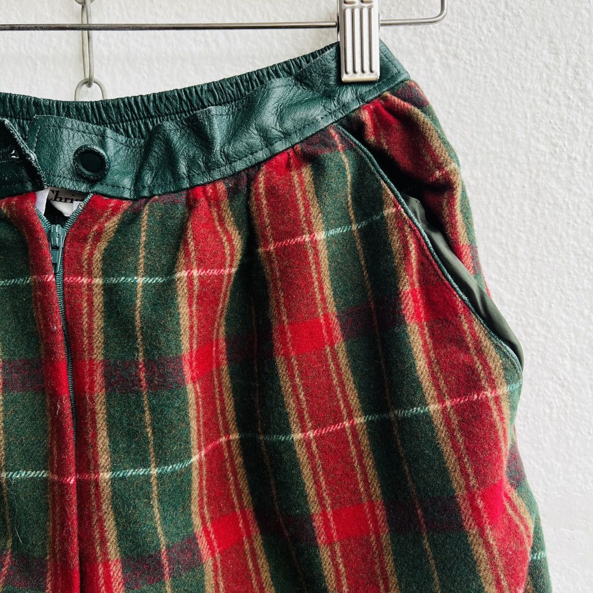 Christian Dior Monsieur × Dior × Vintage Real Vintage Christian Dior Sports Pants 1970s Size 26" / US 2 / IT 38 - 8 Thumbnail