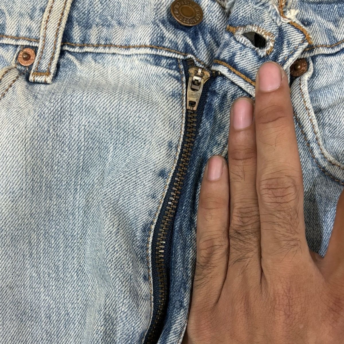 Levi's Vintage 90s Levi’s 512 Dirty Grunge Distressed Baggy Jeans Size US 33 - 3 Thumbnail