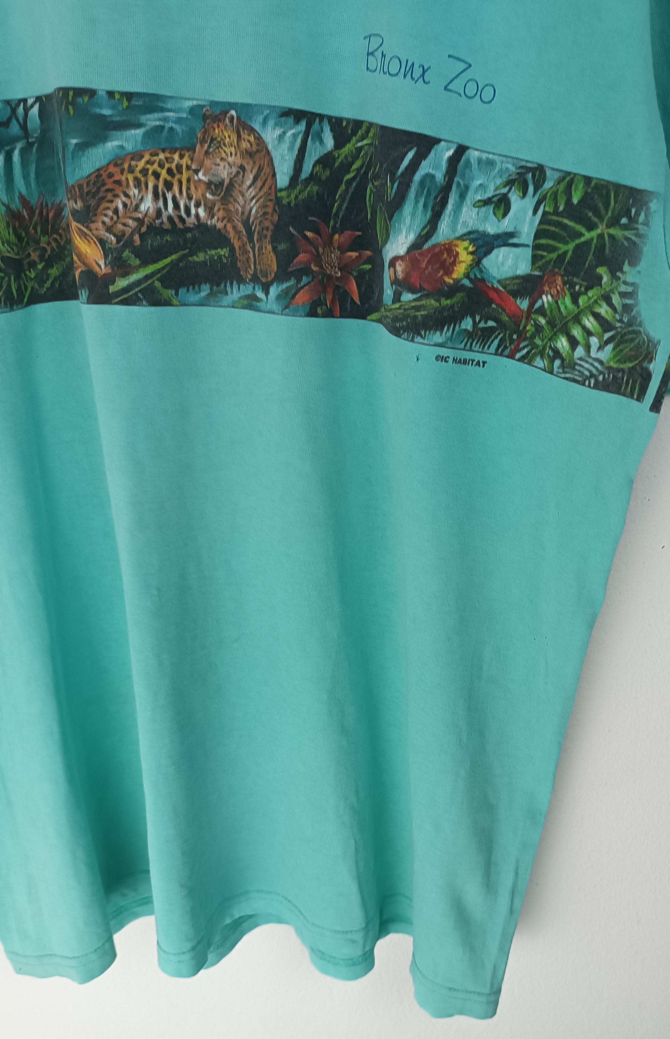 Habitat VINTAGE 90'S HABITAT RAINFOREST ANIMAL TIGER SINGLE STITCH Size US L / EU 52-54 / 3 - 6 Thumbnail