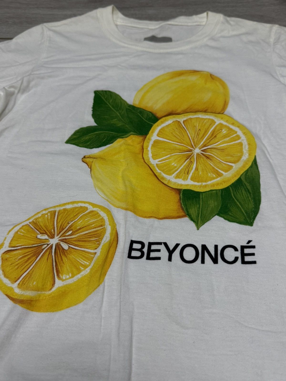 Band Tees Beyonce Lemonade Album Promo T-Shirt tee Size S / US 4 / IT 40 - 2 Thumbnail
