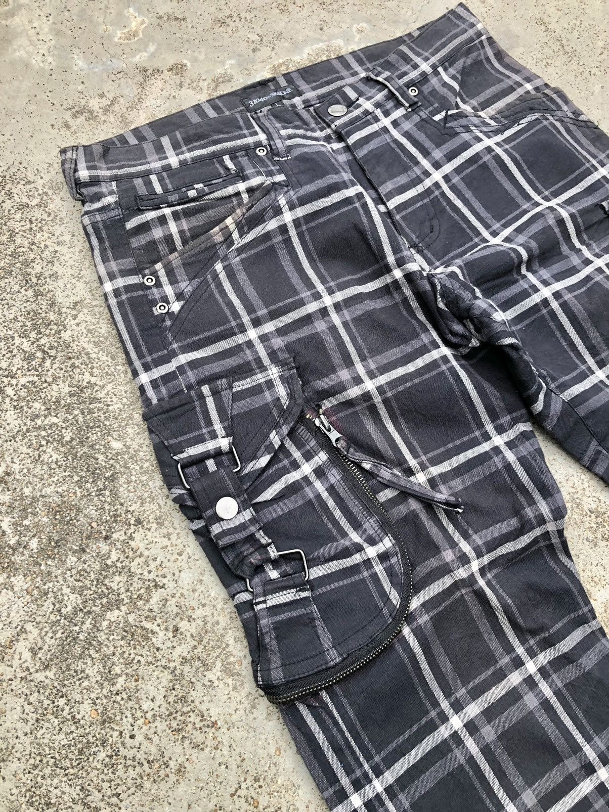 Seditionaries MULTIPOCKET ZIPPER STRECTHABLE PUNK PANT Size US 31 - 4 Thumbnail