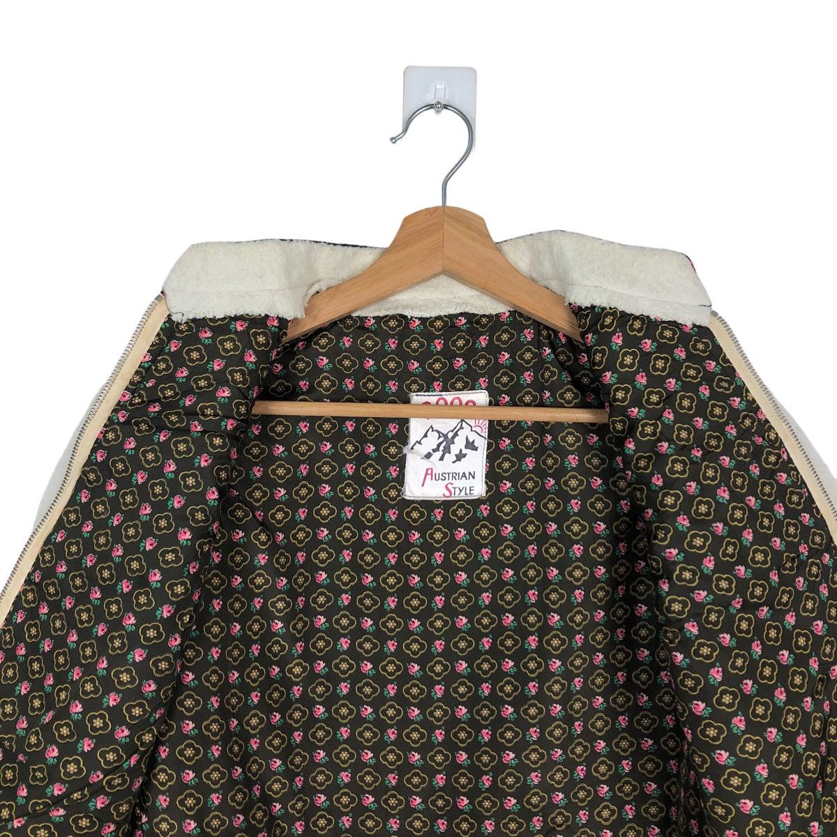 Japanese Brand VINTAGE CROPPED WOOL JACKET BOOS AUSTRIAN STYLE Size US M / EU 48-50 / 2 - 10 Thumbnail