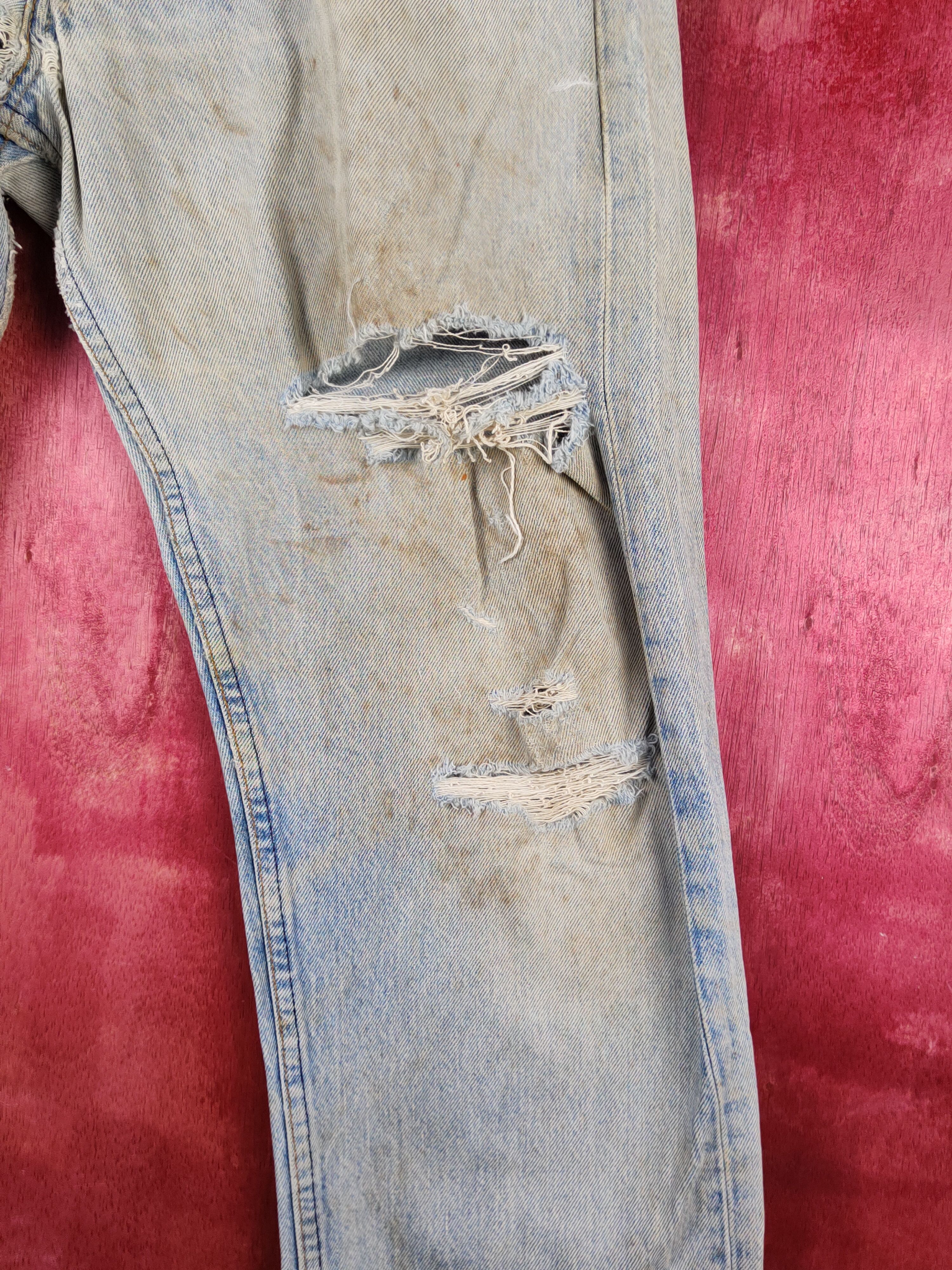 Levi's vintage Levi's Blue Distressed faded jeans Denim #S1594 Size US 35 - 6 Thumbnail