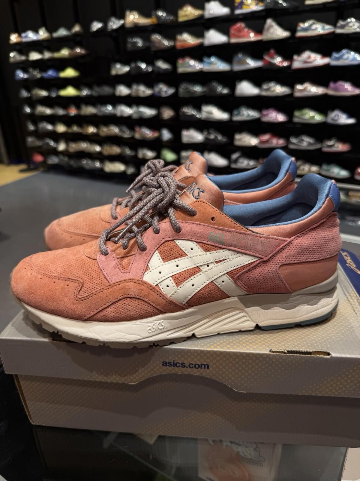 Asics ASICS Gel Lyte V Ronnie Fieg Rose Gold [Size 11.5] W/ Box Size US 11.5 / EU 44-45 - 2 Thumbnail