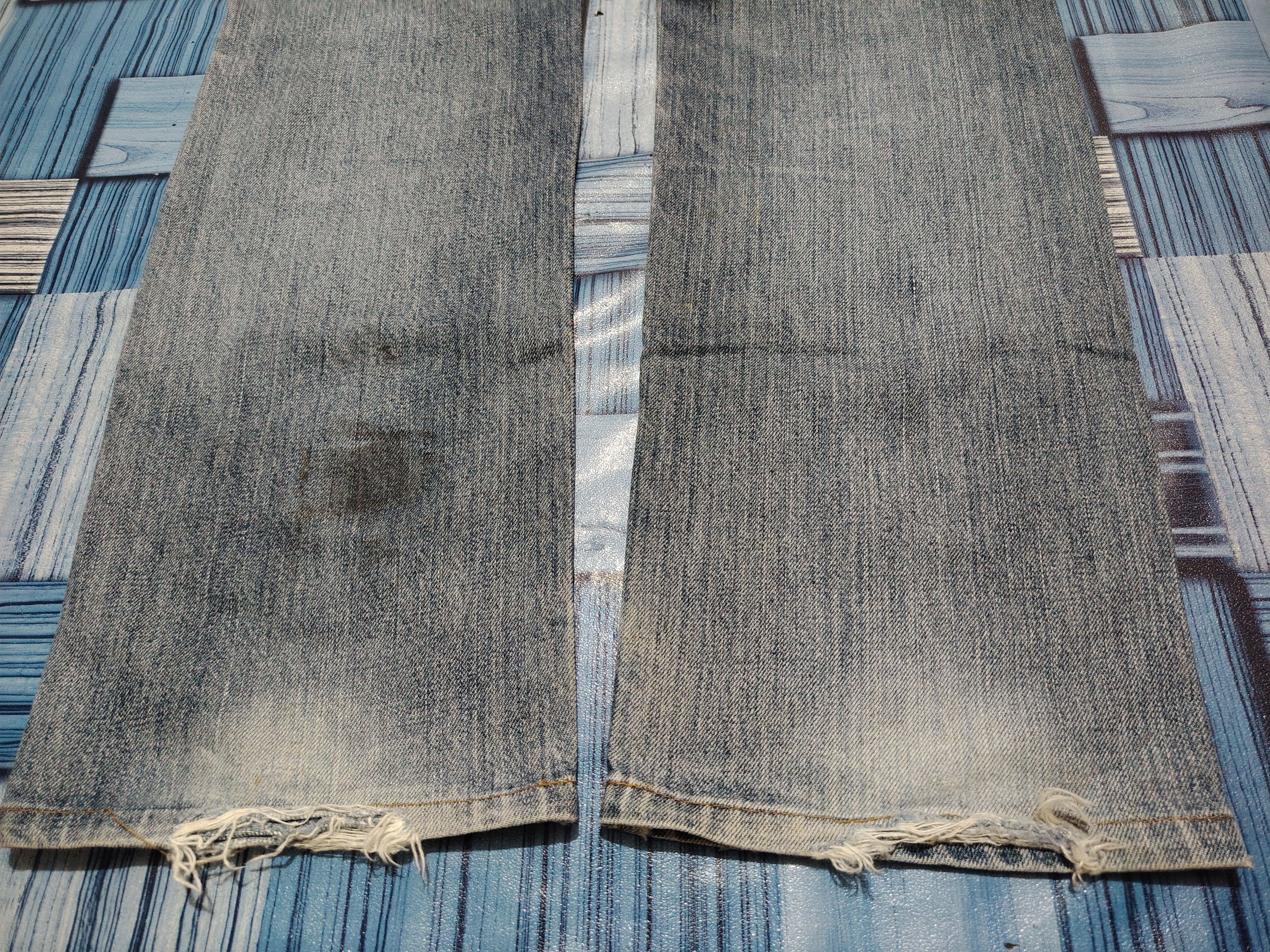 Levi's ⚡️Ripped⚡️Vintage Levi’s 501 Blue Washed Distressed Jeans Size US 32 / EU 48 - 13 Thumbnail