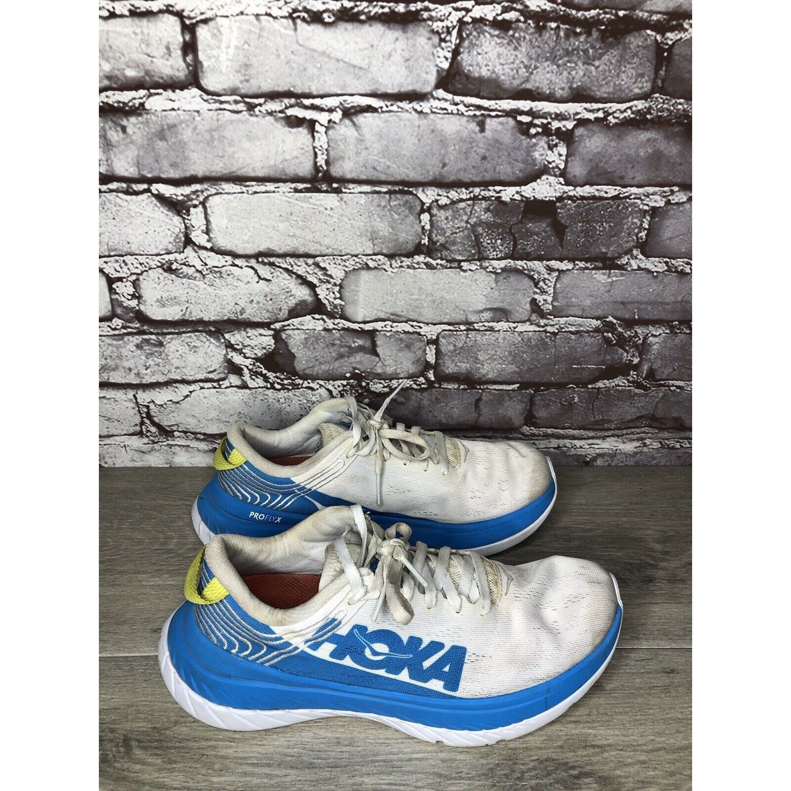 Hoka Hoka One One Carbon X Blue White Running Shoes Women 7B US/3 Size US 7 / IT 37 - 20 Thumbnail