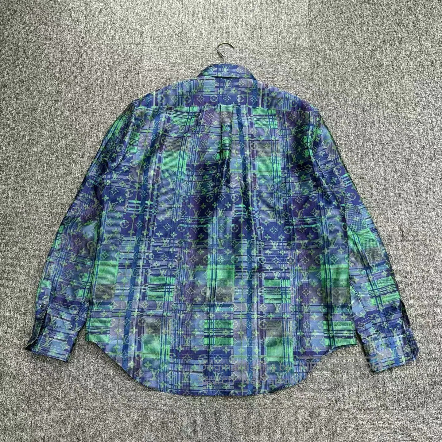 Louis Vuitton louis vuitton neon print button-up shirt. Size US XXL / EU 58 / 5 - 3 Thumbnail