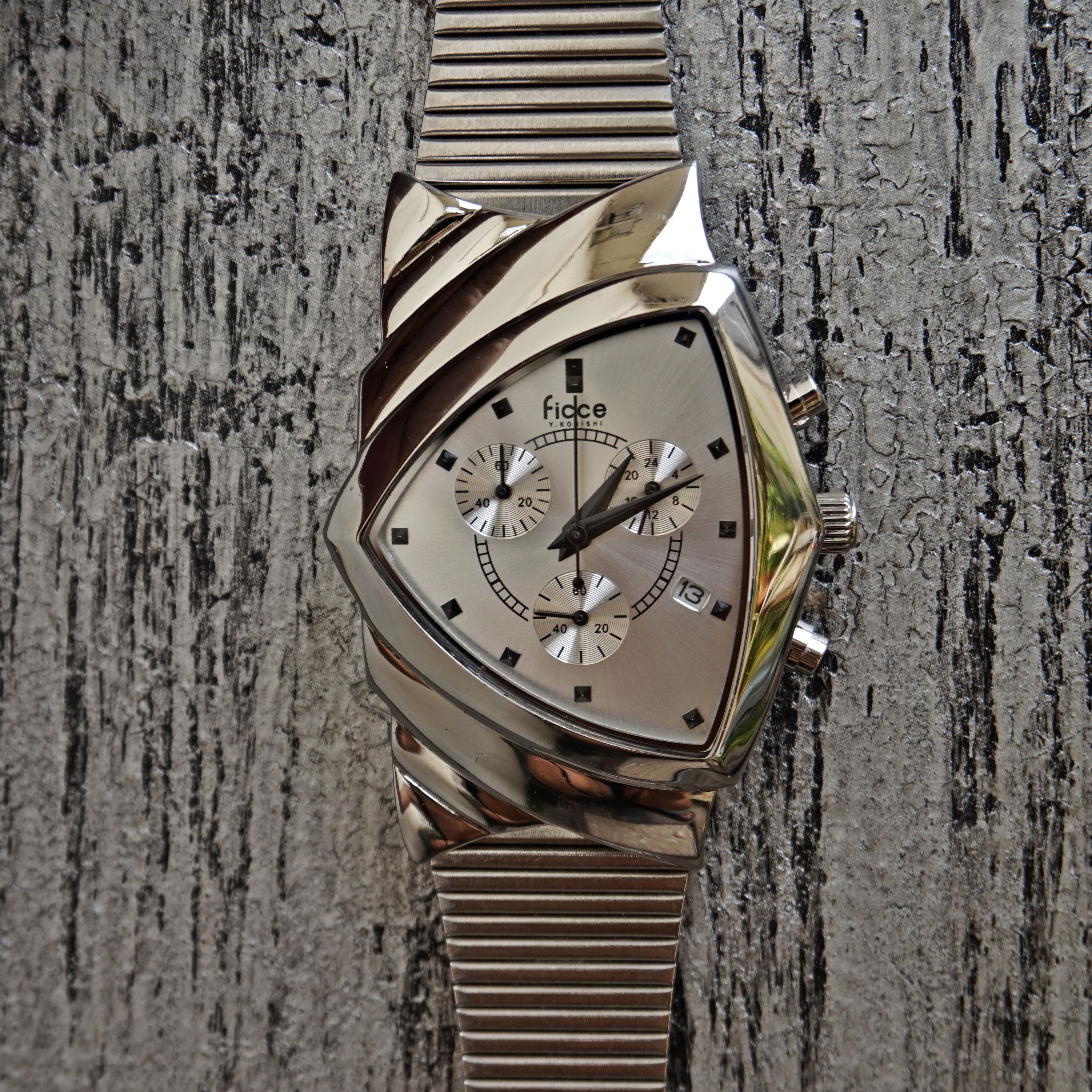 Yoshiyuki Konishi Rare! Yoshiyuki Konishi FICCE Chronograph watch Size ONE SIZE - 1 Thumbnail
