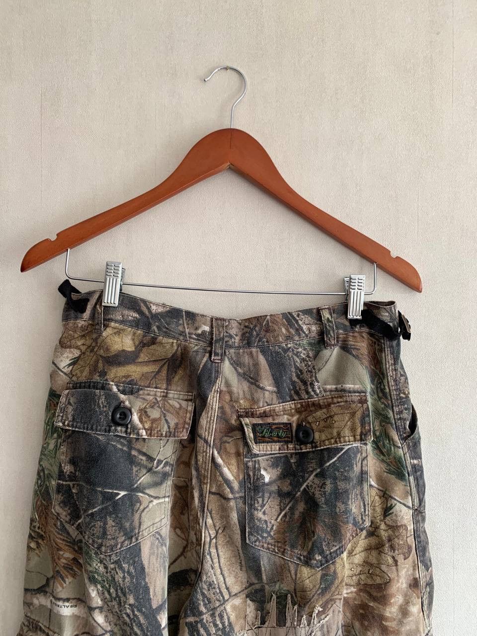 Realtree Vintage Liberty Realtree Camo Baggy Cargo Pants Size 30 Size US 30 / EU 46 - 14 Thumbnail