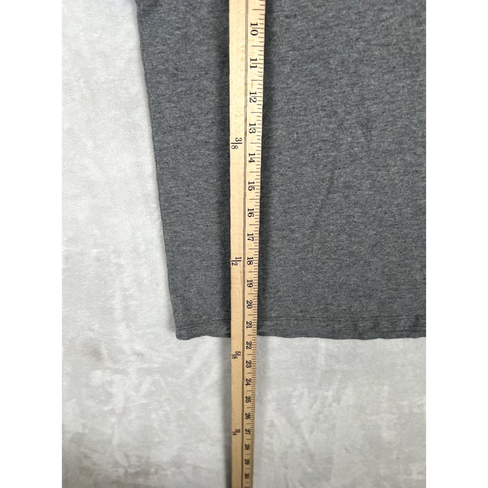 Patagonia Patagonia Logo T-Shirt Womens Small Gray Responsibili-Tee Mountain Back Graphic Size S / US 4 / IT 40 - 5 Thumbnail