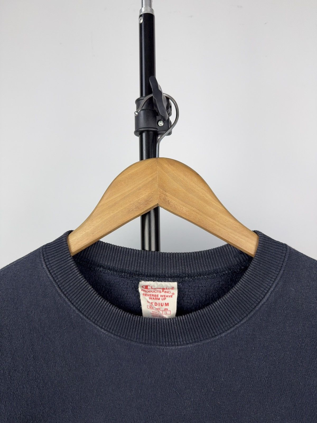 Champion × Vintage Vintage 00s Champion Reverse Navy Crewneck Embroidered USA Size US M / EU 48-50 / 2 - 4 Thumbnail