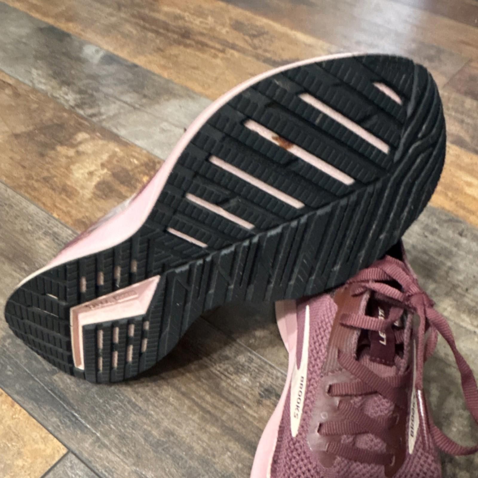 Brooks Brooks Levitate Nocturne Purple Pink Running 120335-1B-671 Size US 8 / IT 38 - 6 Thumbnail