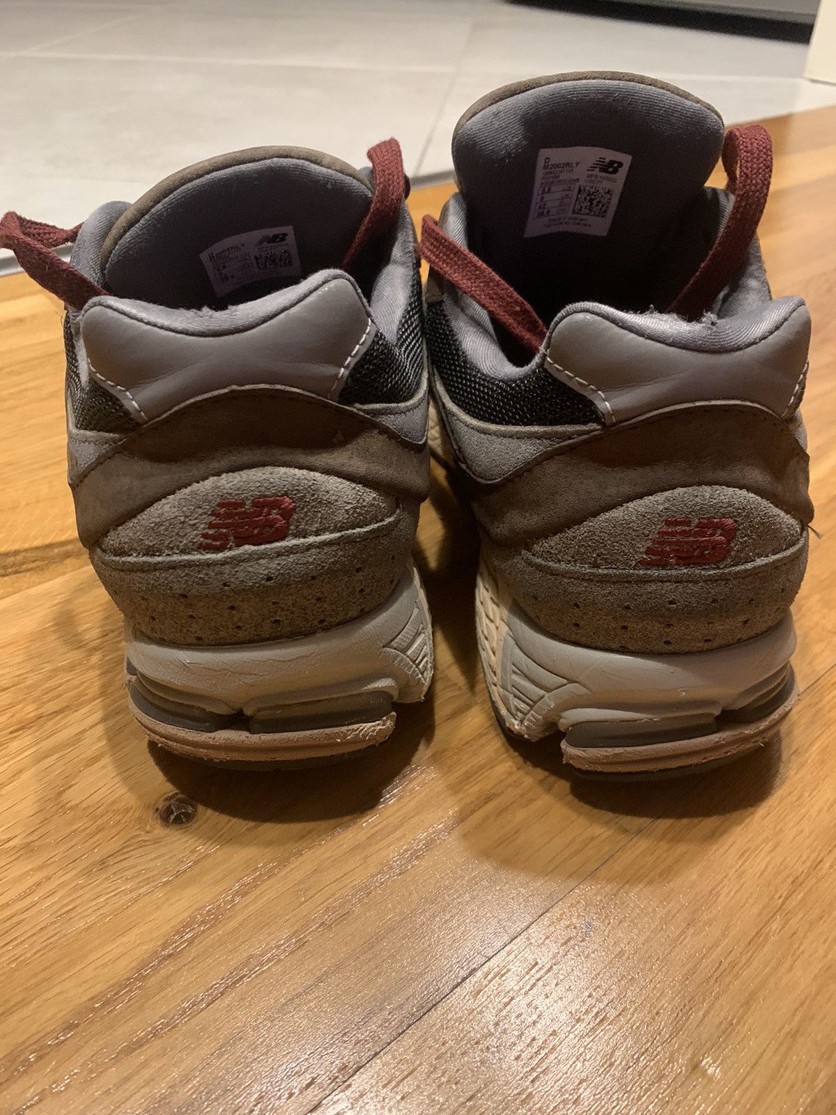 New Balance New balance 2002r Size US 8.5 / EU 41-42 - 2 Thumbnail