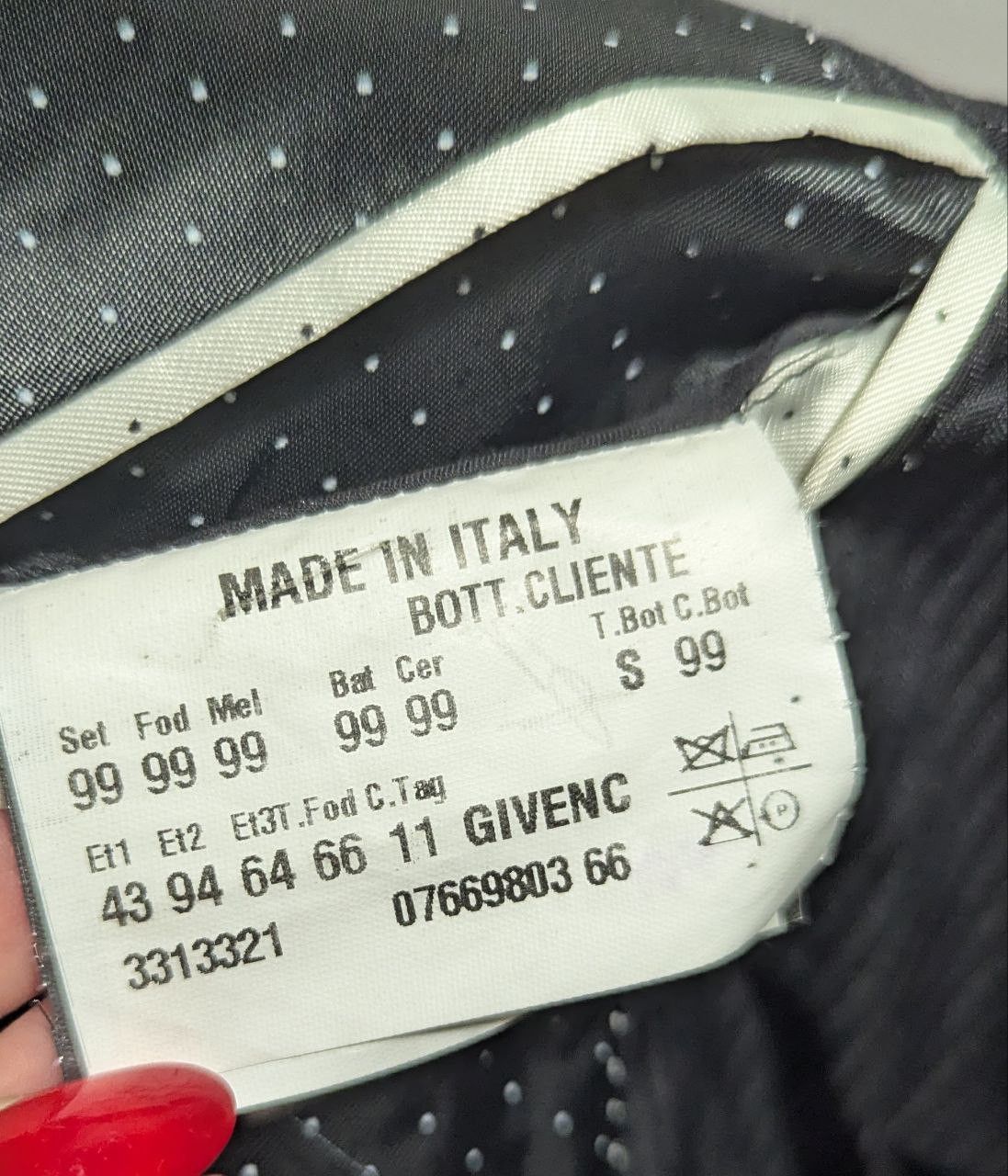 Givenchy Suit (60 6 R Eur size) Size 50R - 7 Thumbnail