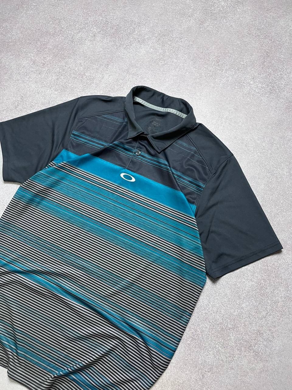 Oakley Vintage Oakley Big Logo Polo Shirt L Size US L / EU 52-54 / 3 - 2 Thumbnail