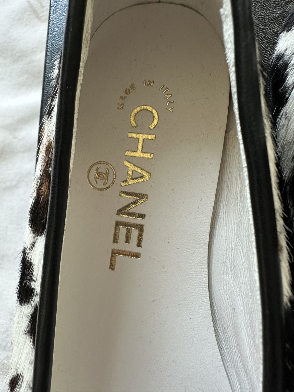 Chanel Chanel 2026S pony hair ballet flat size 36 Size US 6 / IT 36 - 7 Thumbnail