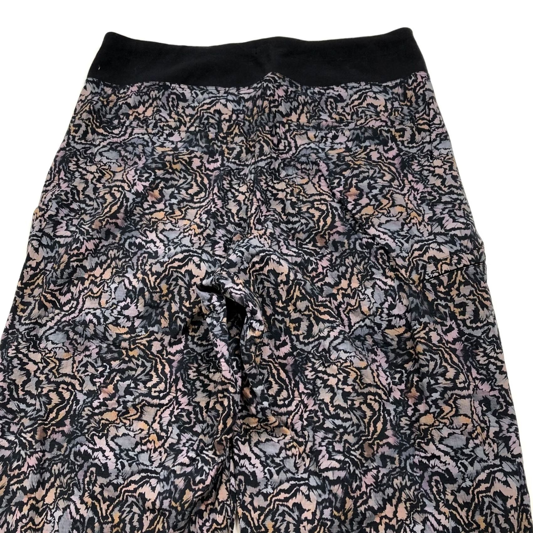 Athleta Athleta Trekkie North Jogger High Rise 4 Fit 28W 27L All Over Print 533655 Size 28" / US 6 / IT 42 - 2 Thumbnail