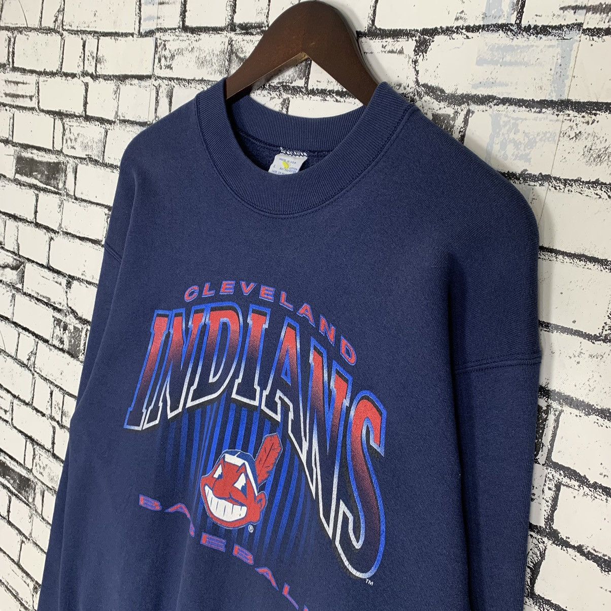 MLB × Vintage 90s Salem Sportswear Indians Cleeveland Sweatshirt Size US L / EU 52-54 / 3 - 4 Thumbnail
