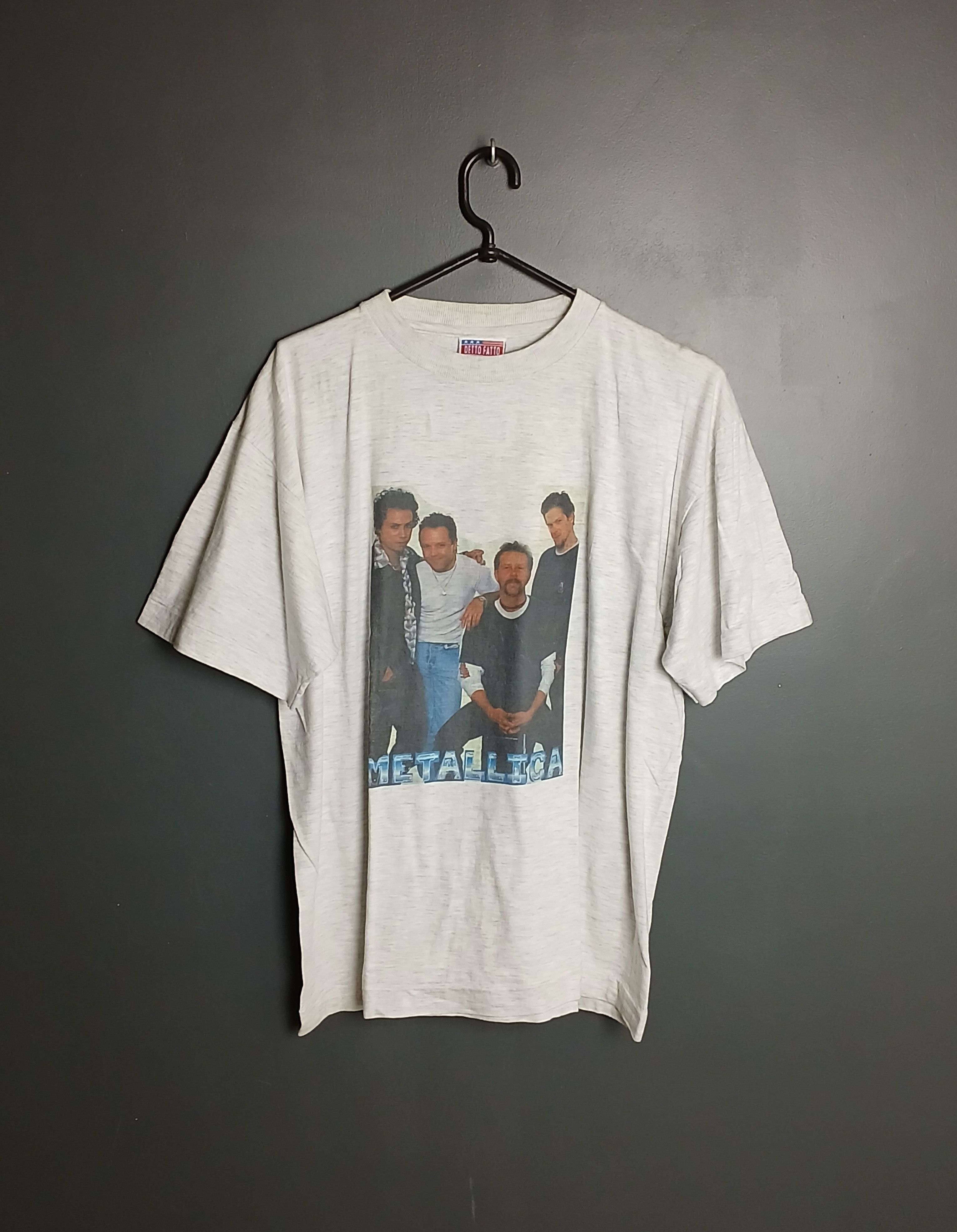 Band Tees × Metallica × Vintage Vintage Metallica T-Shirt Size US S / EU 44-46 / 1 - 1 Thumbnail