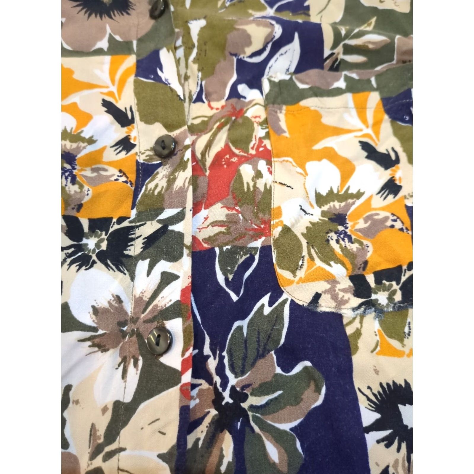 ALOHAS Koala Shirt Size Medium Green Button Up Floral Hawaiian Aloha Beach Women Pocket Short Sleeve Collared Rayon Regular Button-Up Size M / US 6-8 / IT 42-44 - 4 Thumbnail