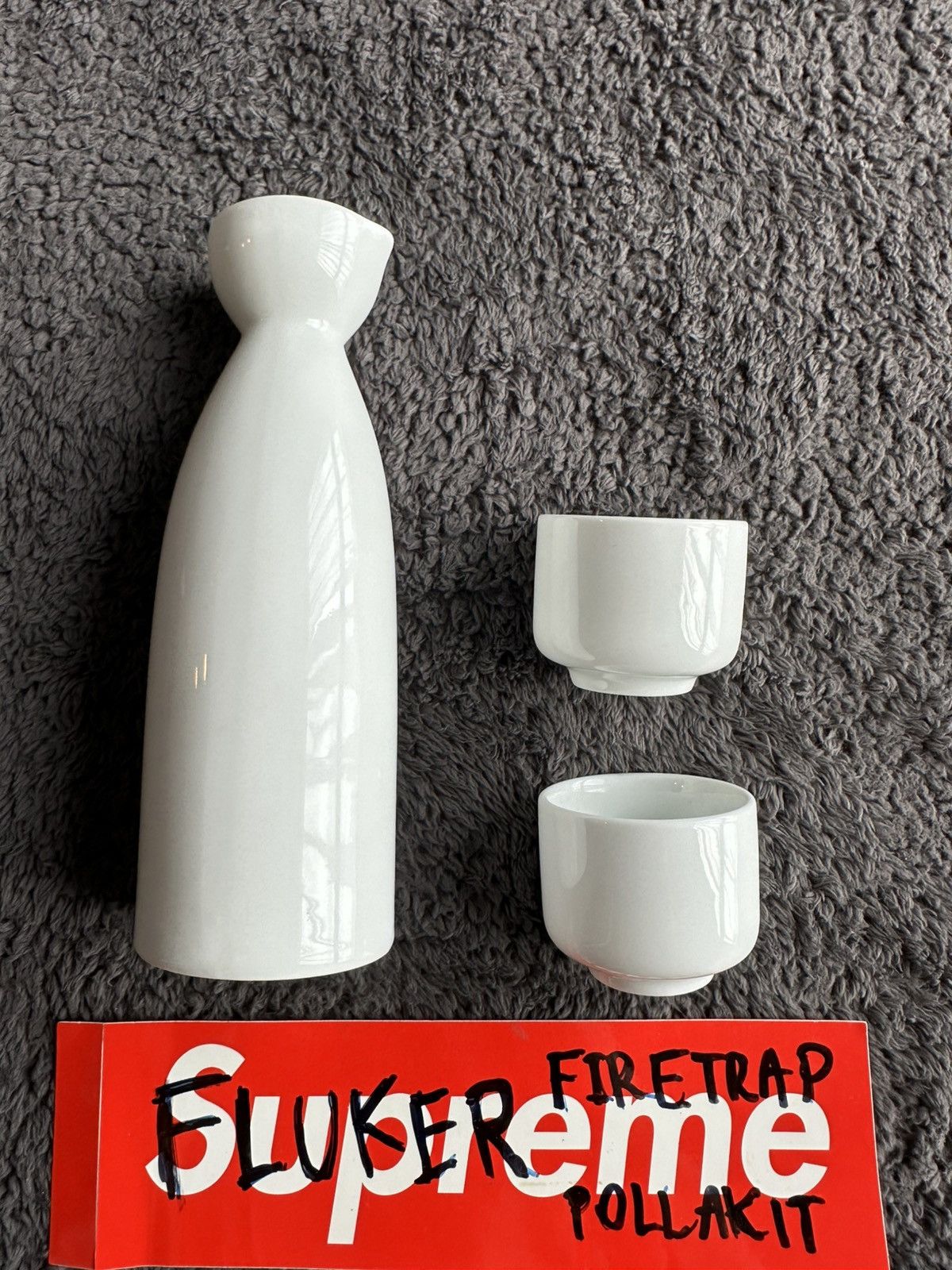 Supreme Supreme Sake Set White Ceramic Size ONE SIZE - 3 Thumbnail