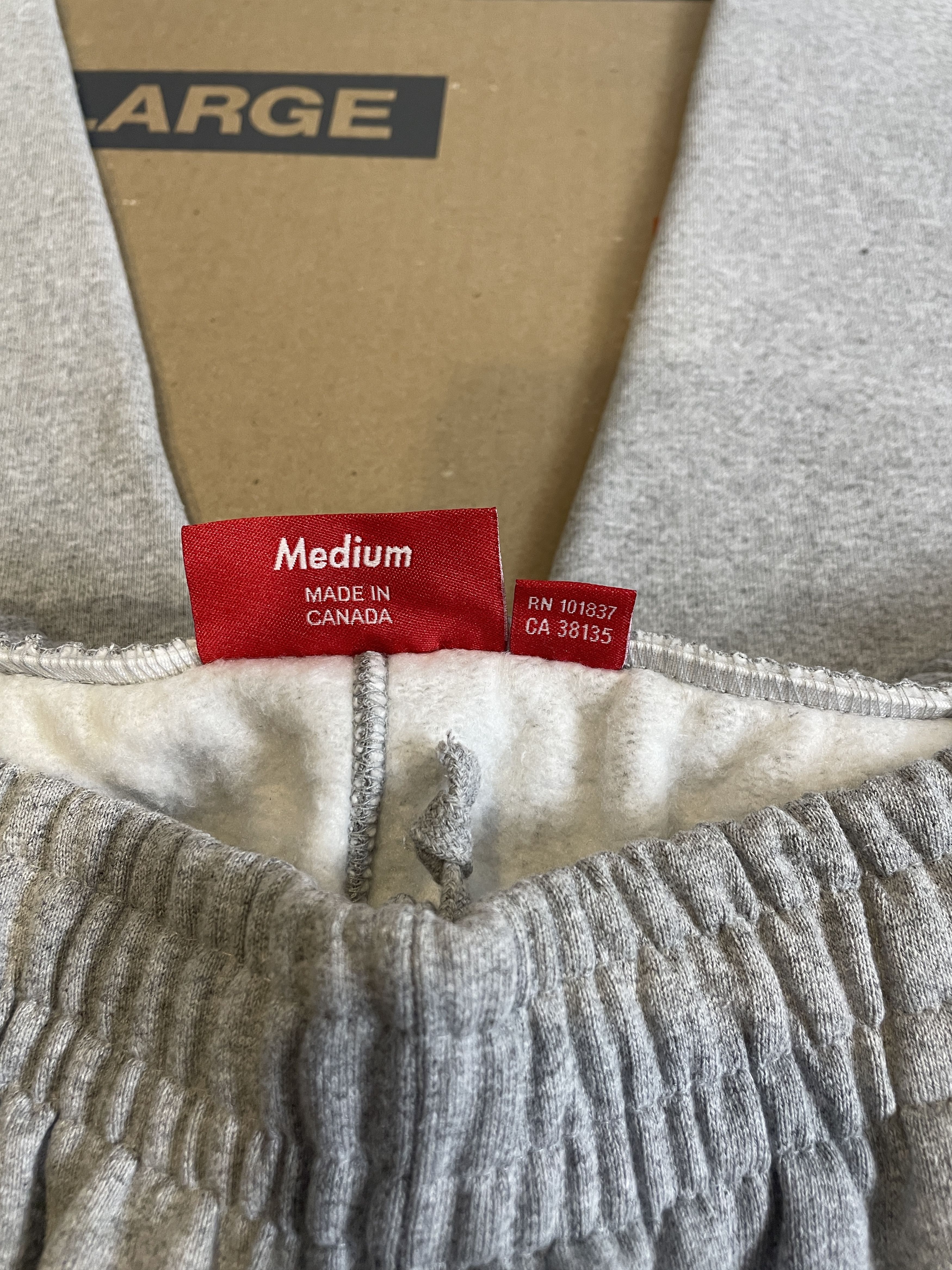 Supreme S LOGO SWEATPANTS MEDIUM Size US 32 / EU 48 - 14 Thumbnail