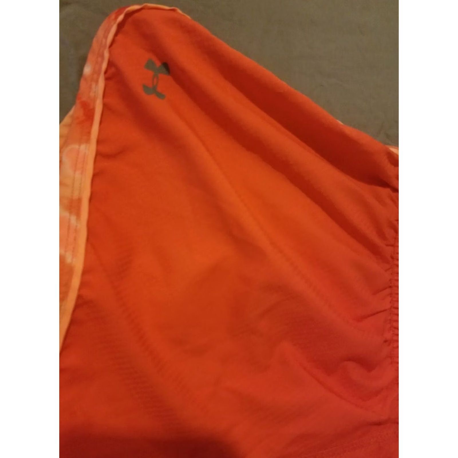 Under Armour Womens Under Armour Shorts Small Orange Athletic Gym Workout Size 28" / US 6 / IT 42 - 3 Thumbnail