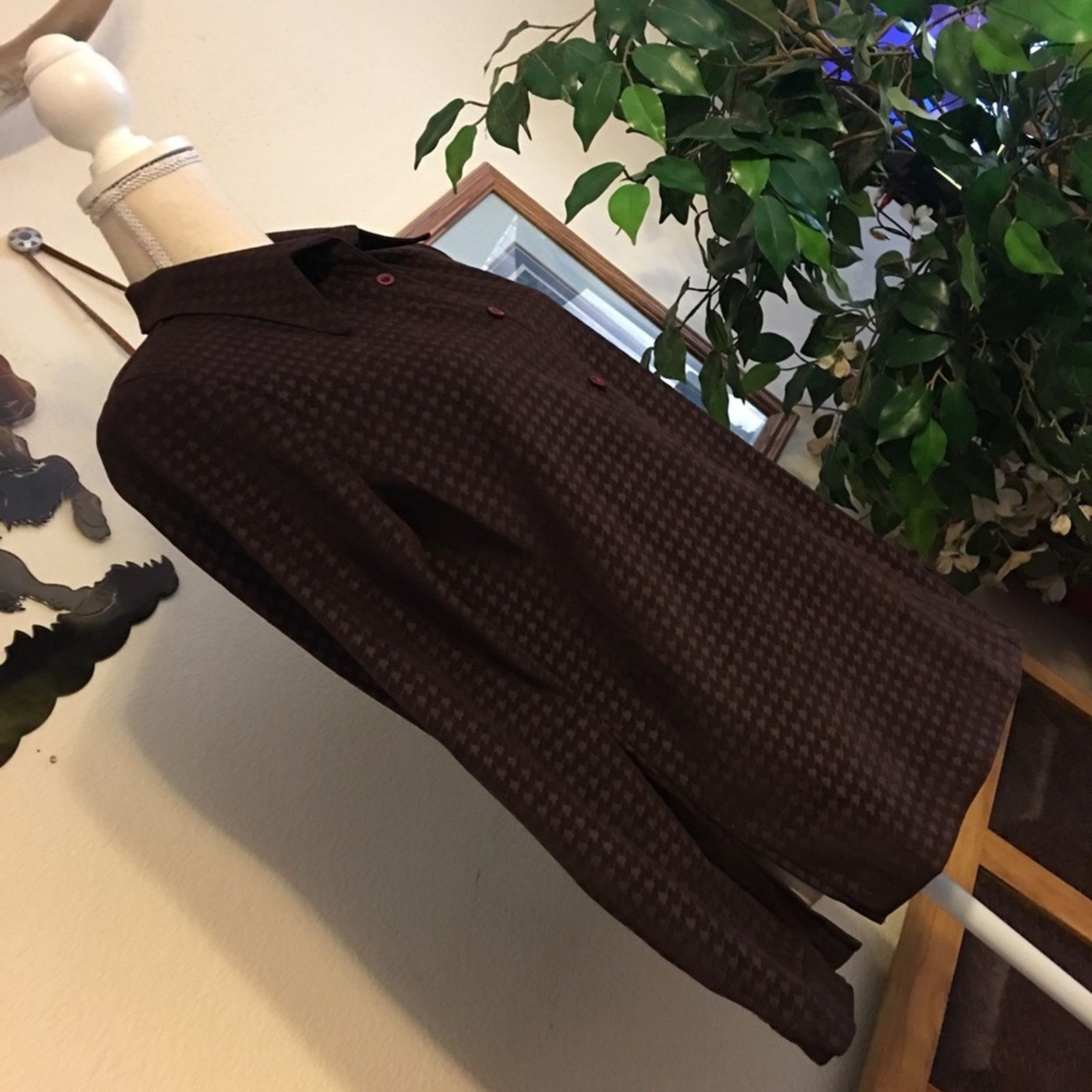 Other Jaclyn Smith brown soft button front shirt S Size S / US 4 / IT 40 - 2 Thumbnail