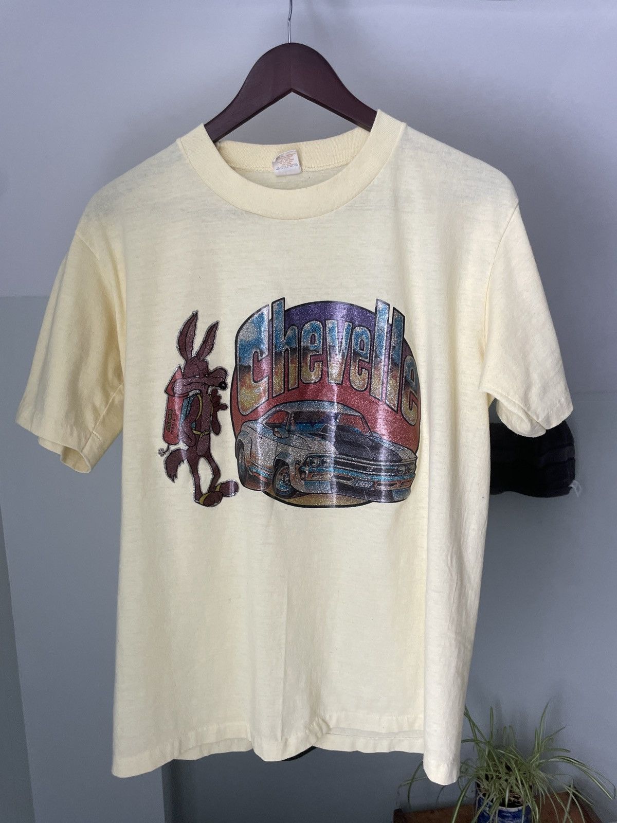 Vintage 70’s “Chevelle” Looney Tunes Inspired Glitter Tee - Size L Size US L / EU 52-54 / 3 - 1 Thumbnail