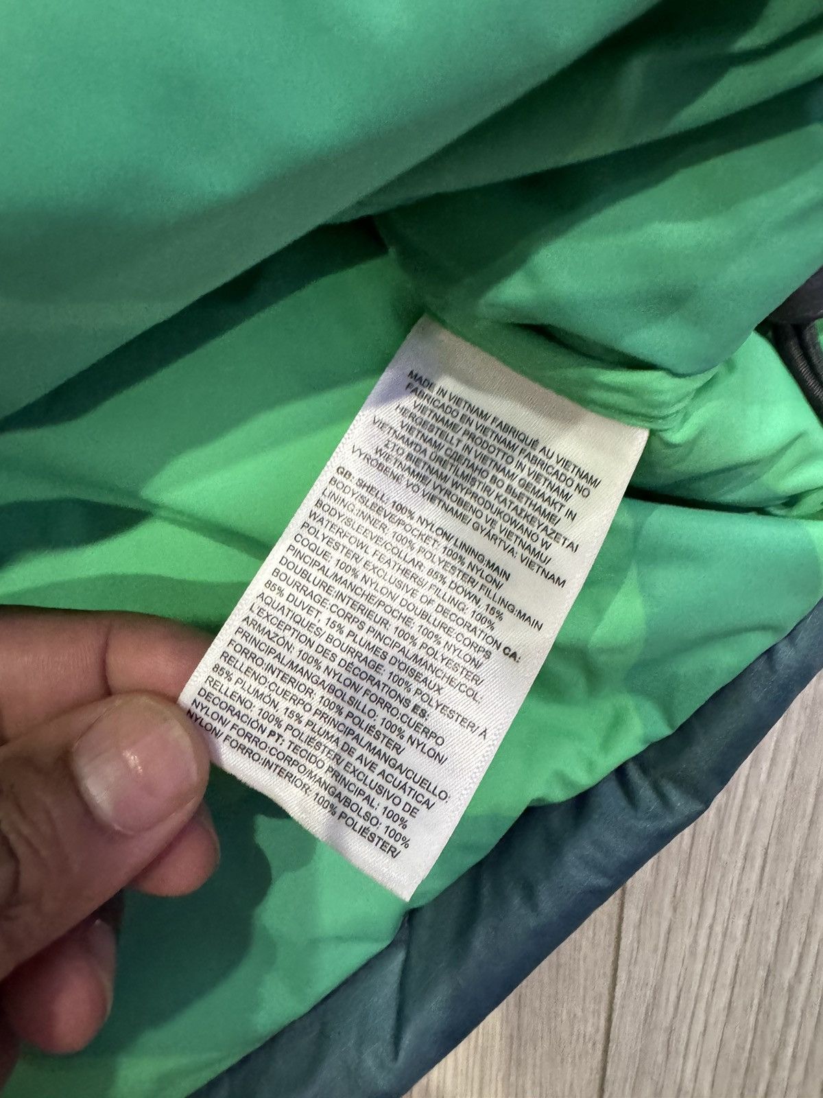 Kaws × The North Face KAWS X THE NORTH FACE 1996 NUPTSE JACKET SAFETY GREEN Size US S / EU 44-46 / 1 - 6 Thumbnail