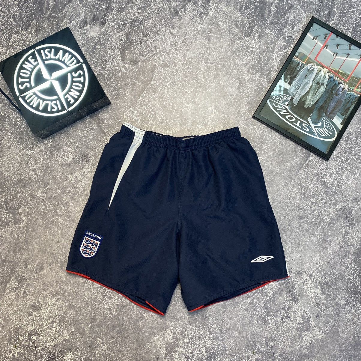 Umbro × Vintage Vintage Umbro England National team 2000’s shorts Size US 30 / EU 46 - 2 Thumbnail