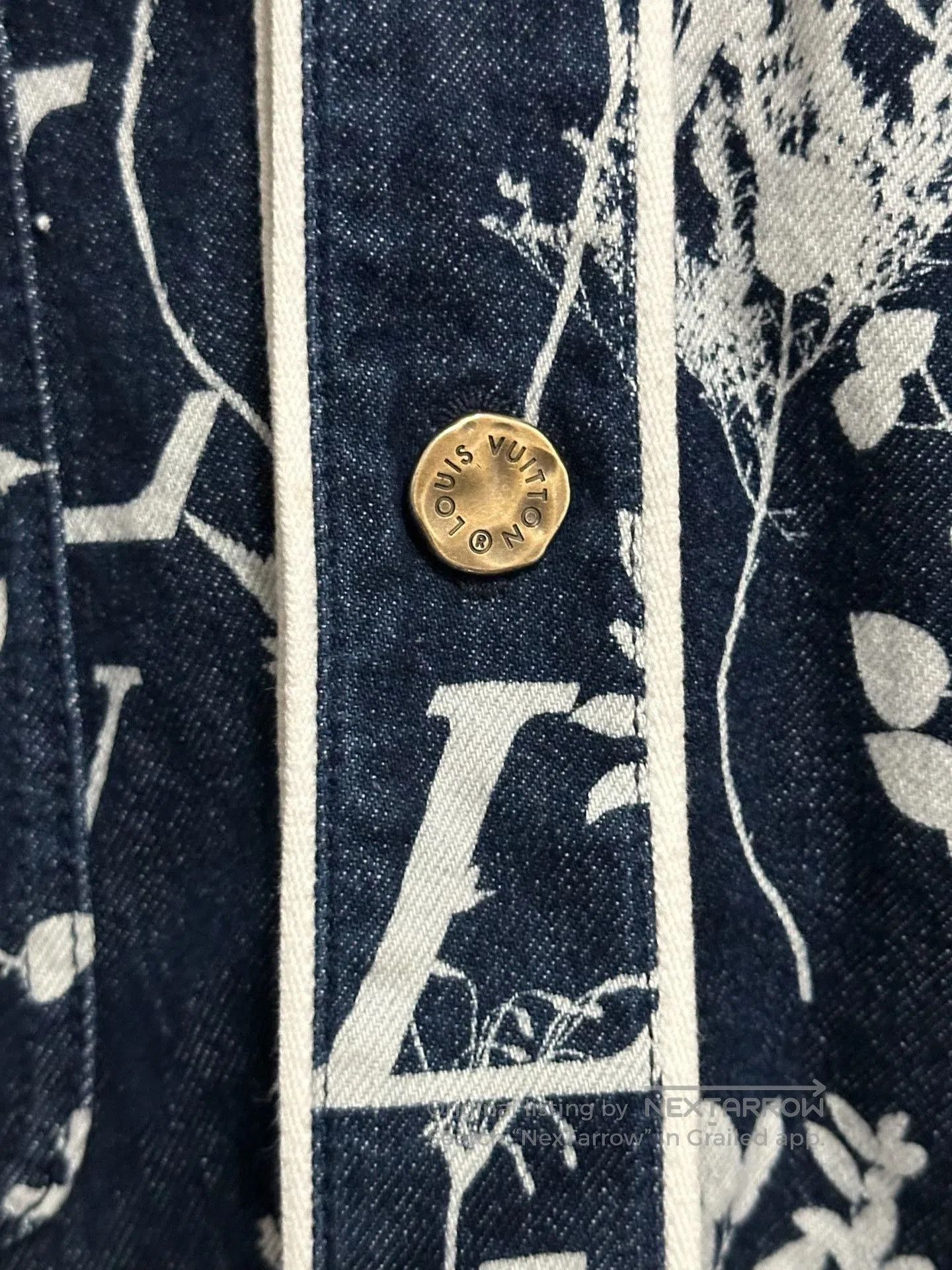 Louis Vuitton LV Denim Wheat Logo Short-Sleeve Shirt. Size US S / EU 44-46 / 1 - 8 Thumbnail