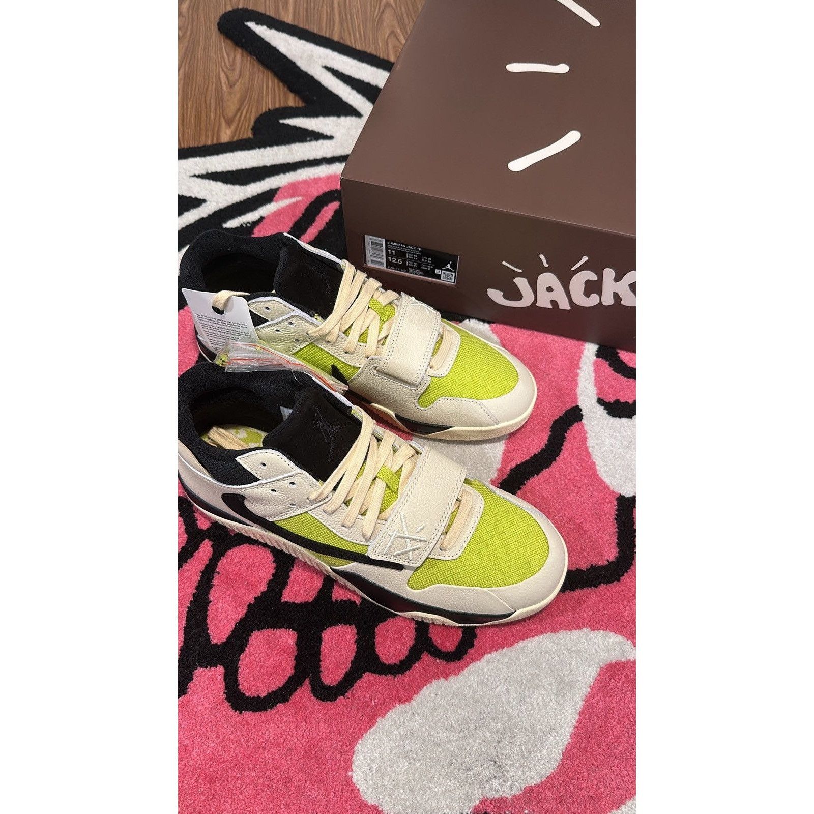 Jordan Brand × Nike × Travis Scott Jordan Jumpman Jack TR Travis Scott Bright Cactus – Size 11 Size US 11 / EU 44 - 15 Thumbnail