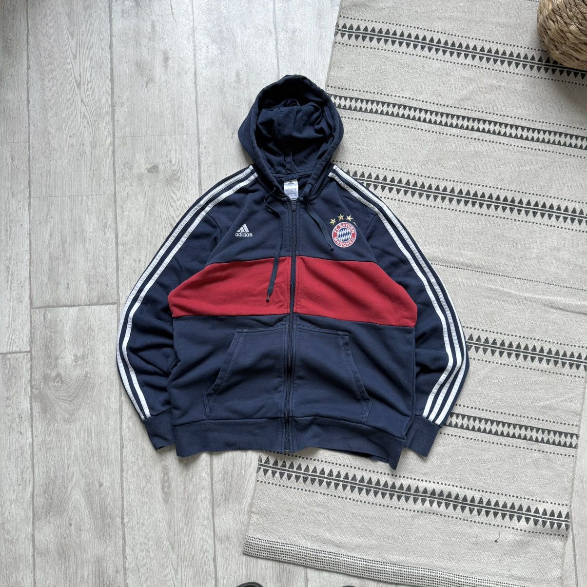 Adidas 🇩🇪 Blockore Adidas Bayern Munich Hoodie jersey Drill umbro Size US L / EU 52-54 / 3 - 1 Thumbnail