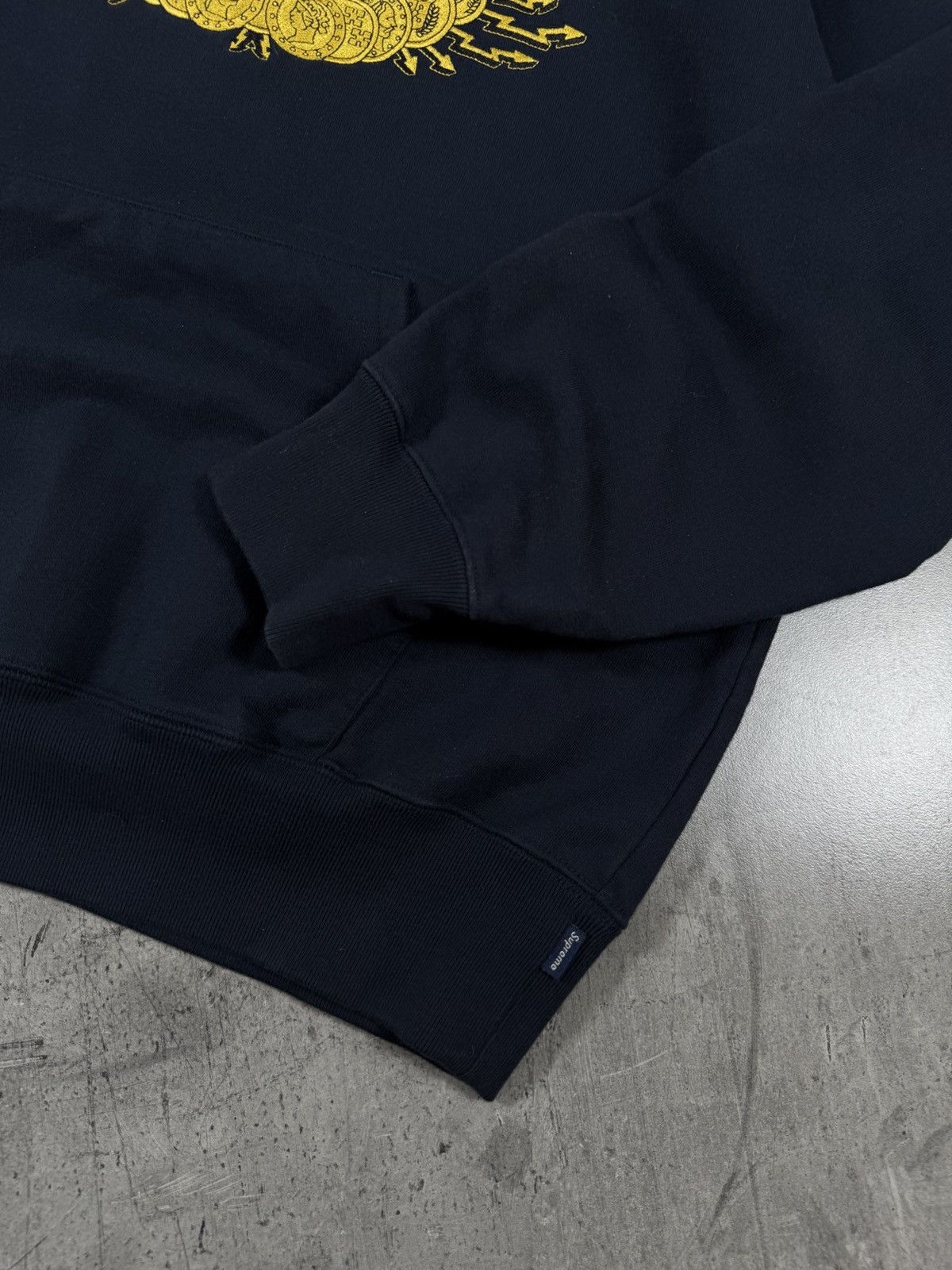 Supreme FW18 Supreme hoodie love or hate y2k Size US M / EU 48-50 / 2 - 7 Thumbnail
