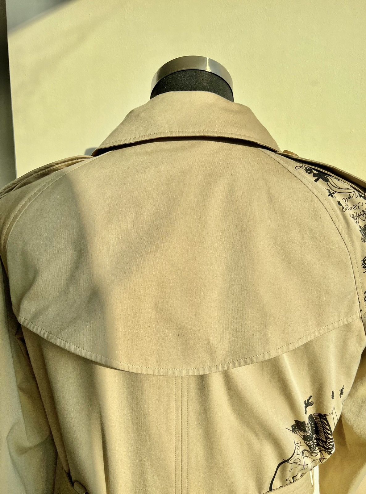 Burberry Burberry Graffiti Print Trench Coat- Size 50 Size US M / EU 48-50 / 2 - 8 Thumbnail