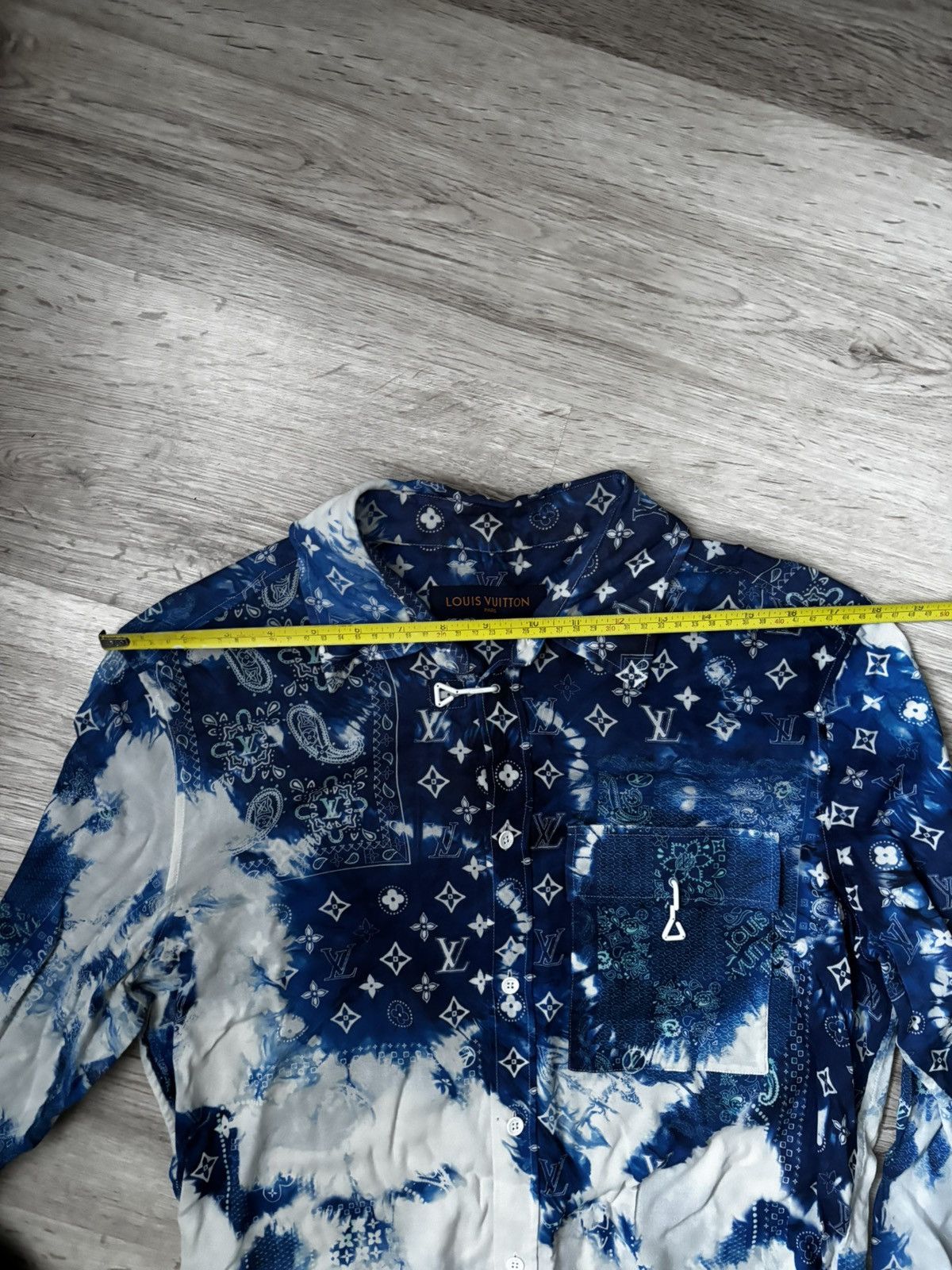 Louis Vuitton Louis Vuitton Monogram Bandana Hook Detail Shirt Blue Size US M / EU 48-50 / 2 - 18 Thumbnail