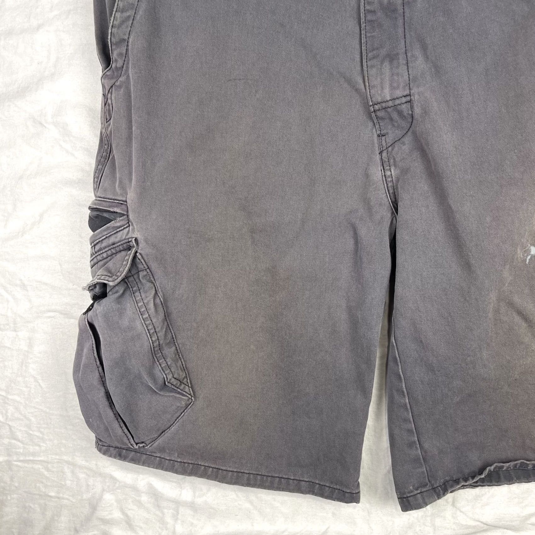 Levi's VINTAGE Levi's SilverTab Cargo Shorts Mens 38 Gray Multi Pocket Zip Utility Workwear Y2K Size US 38 / EU 54 - 3 Thumbnail