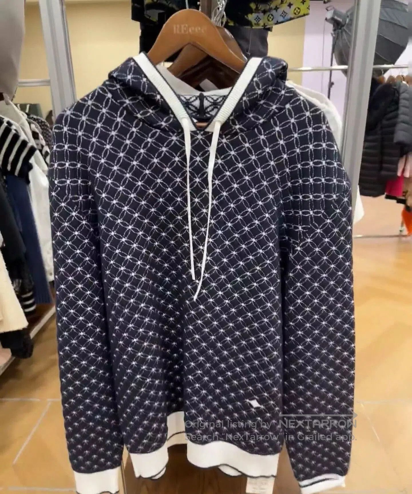 Louis Vuitton Louis Vuitton Knit Embroidered Logo Hoodie. Size US XXL / EU 58 / 5 - 1 Thumbnail