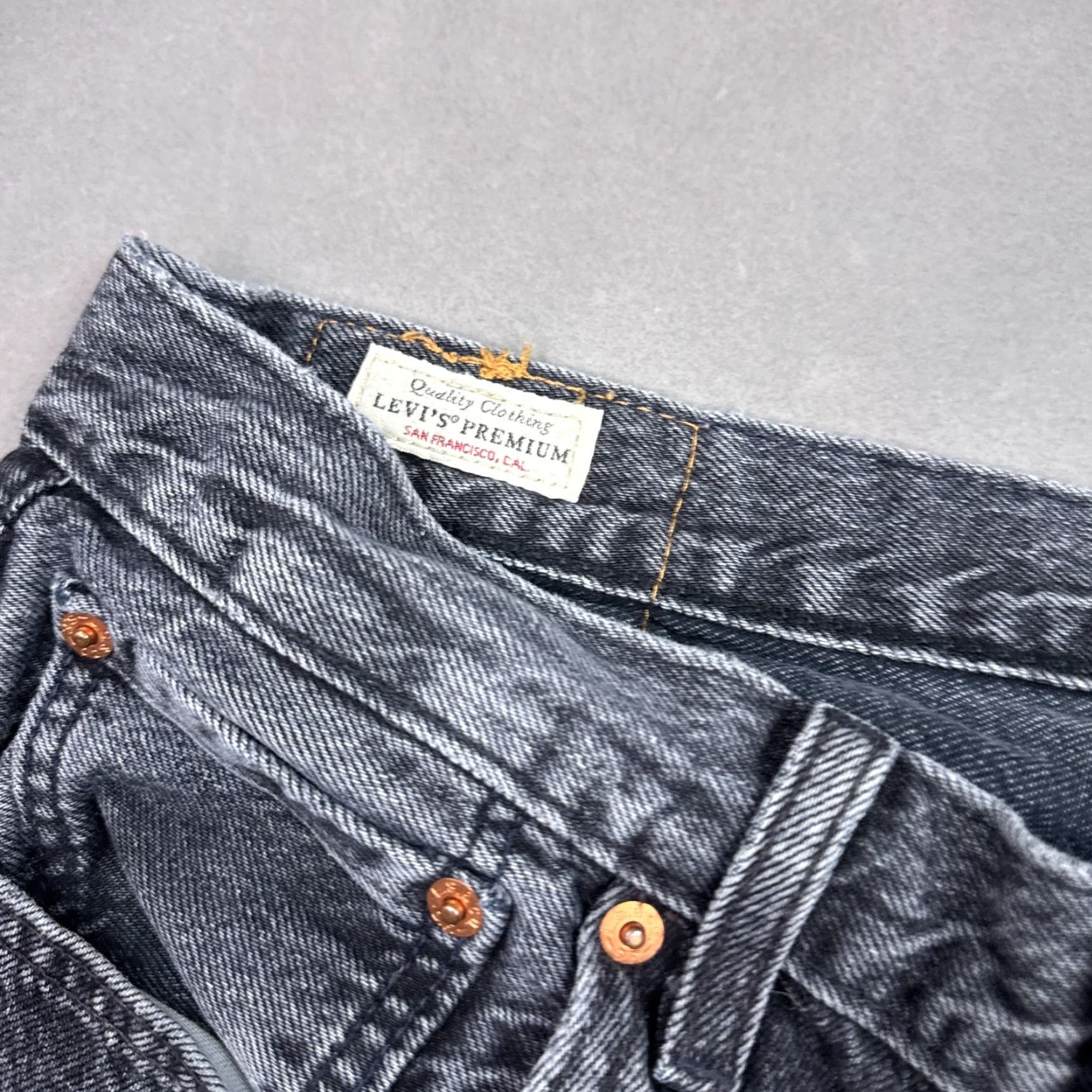 Levi's Levi's 501 Jeans Mens 32x32 Black Faded Pant Button Fly Big E Modern (Tag32x34) Size US 32 / EU 48 - 7 Thumbnail