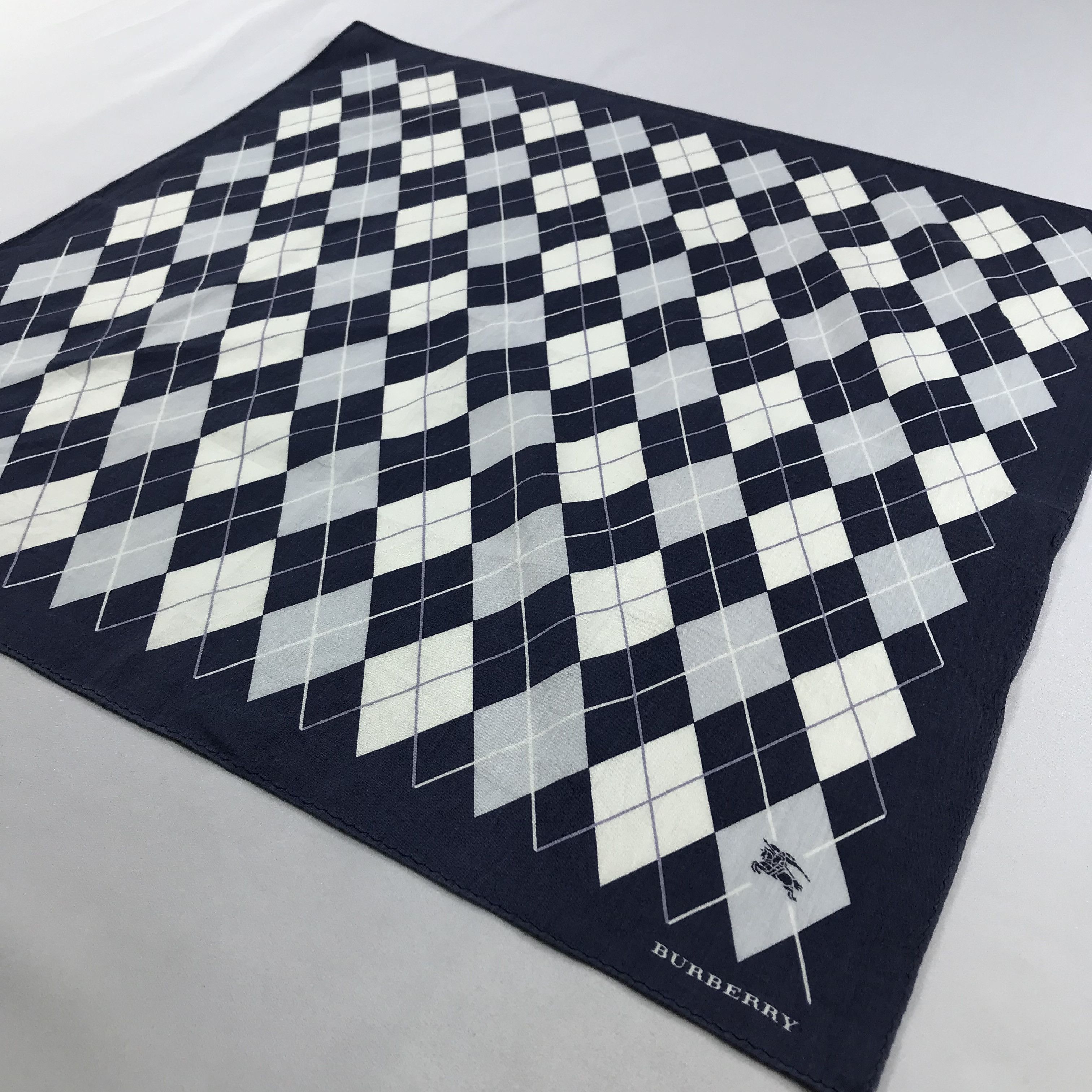 Burberry × Vintage Burberry Bandana / Handkerchief / Neckerchief - S2528 Size ONE SIZE - 2 Thumbnail